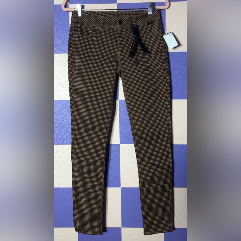NWT Mavi Mid Rise Skinny Alexa Jeans in Burgundy and Gold Houndstooth - Size 27